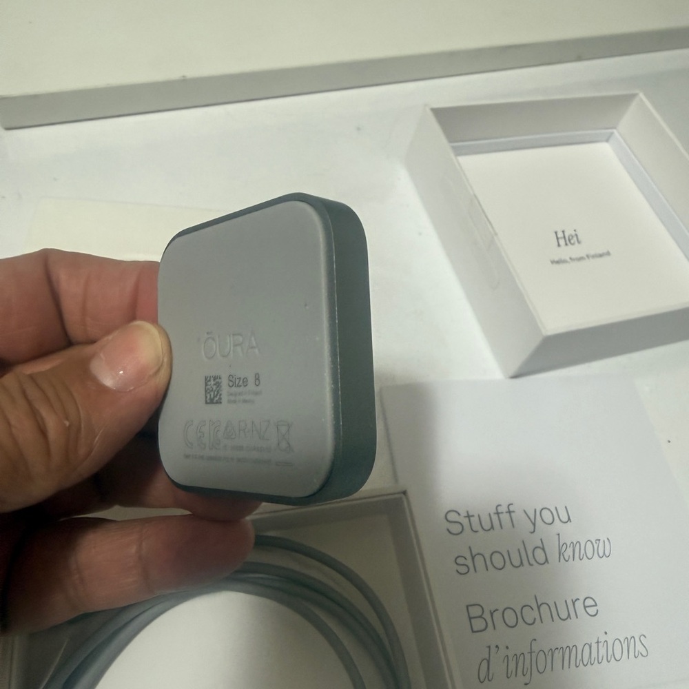 Oura Ring Gen 4 Silver Smart Ring
ActivityTracker Charging Cable and Adapter Set - Picture 3 of 11